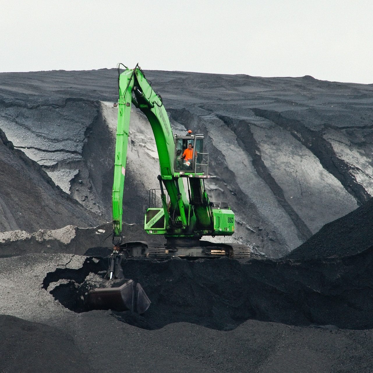 Transforming the Mining Industry through Innovative IoT Solutions