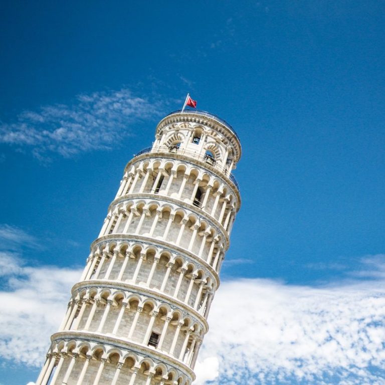 leaning tower